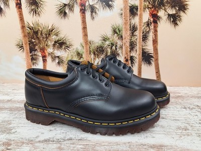 Dr Doc Martens Eyelet 8053 Lace-Up Shoes Black Nappa Leather