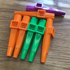 Plastic Kazoos. Bundle of 7