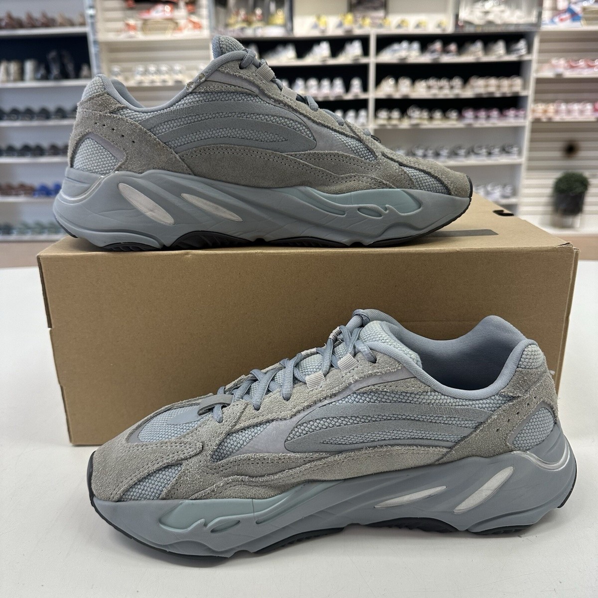 Size 8 - adidas Yeezy Boost 700 V2 Hospital Blue | eBay