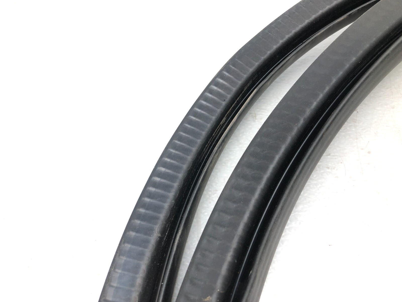 2017-2024 MASERATI LEVANTE S RIGHT PASSENGER REAR DOOR WEATHERSTRIP SEAL OEM