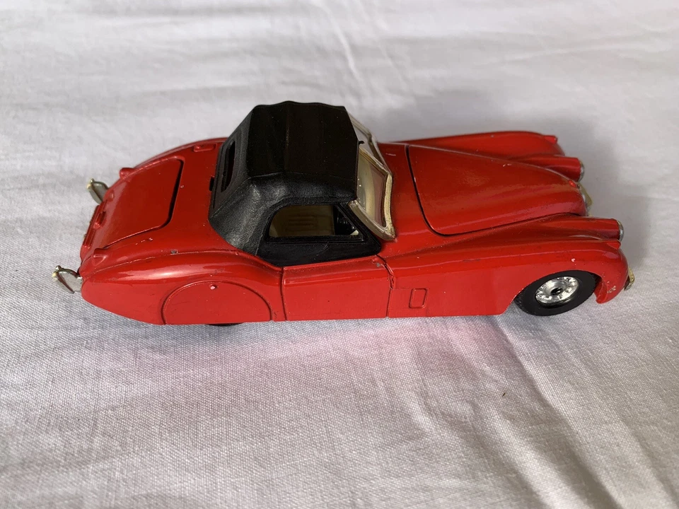 Jaguar XK 120 Corgi 1:36 No Mebetoys Politoys - Immagine 3 di 4