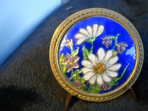 Broche Ancienne En émaux De Limoges Signée R. Travelet - Décor Floral, Occasion