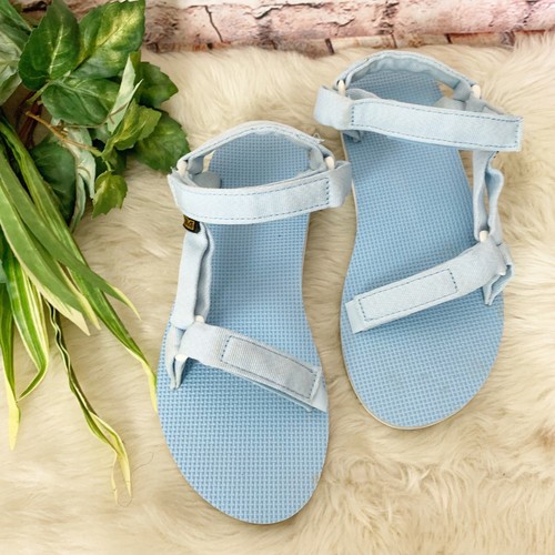 light blue tevas