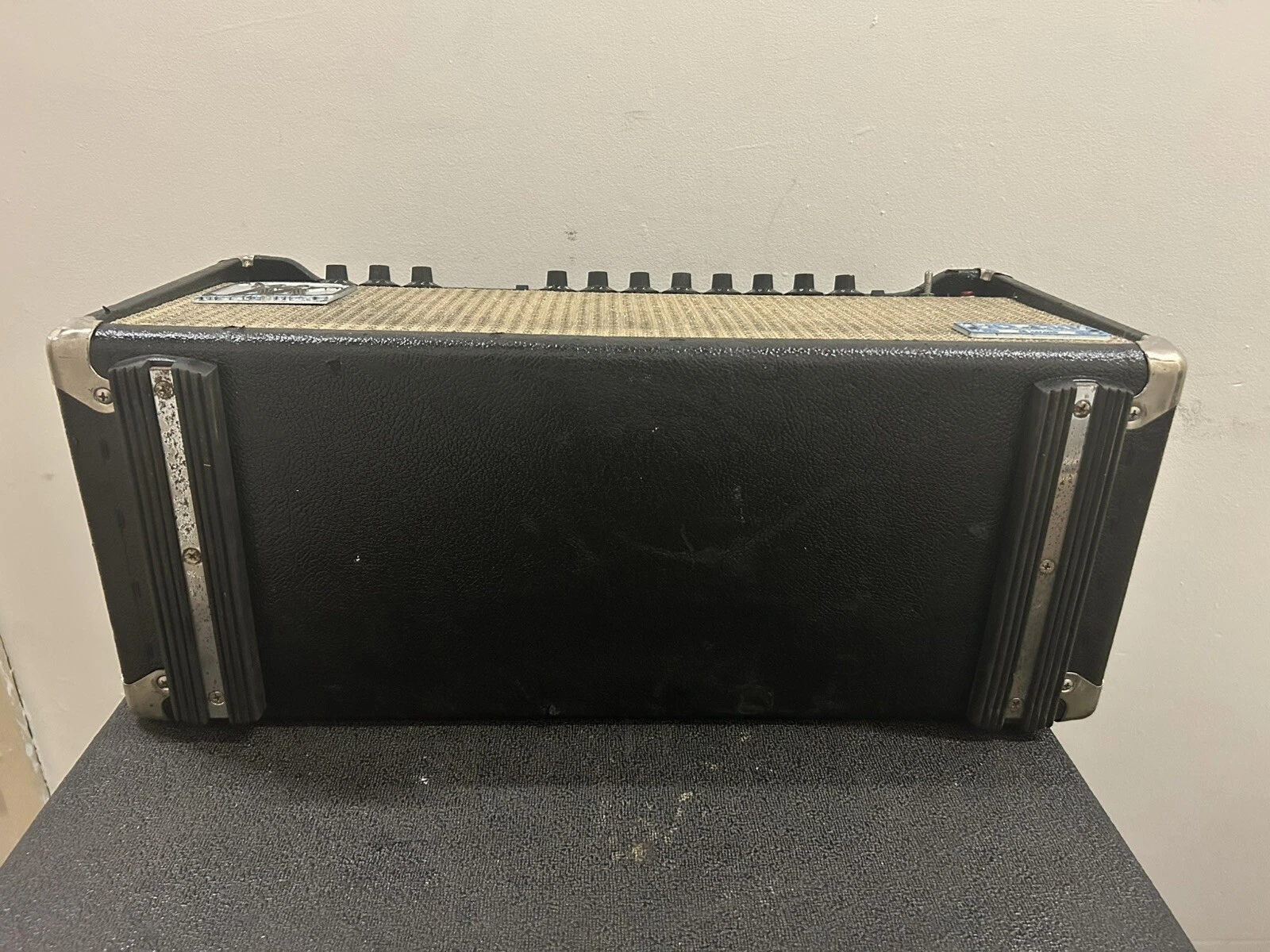 Picture 6 of 24