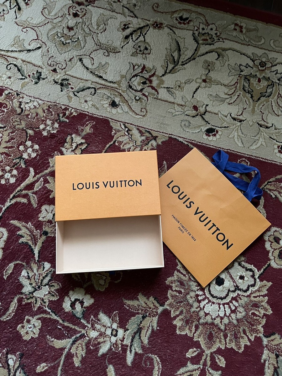 Louis Vuitton gift set box size 9x5.75x2.75 inches, shopping bag