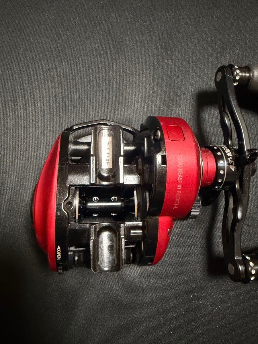 Abu Garcia Revo Beast Rocket 9.2:1 Gear Baitcasting Reel #0003 | eBay