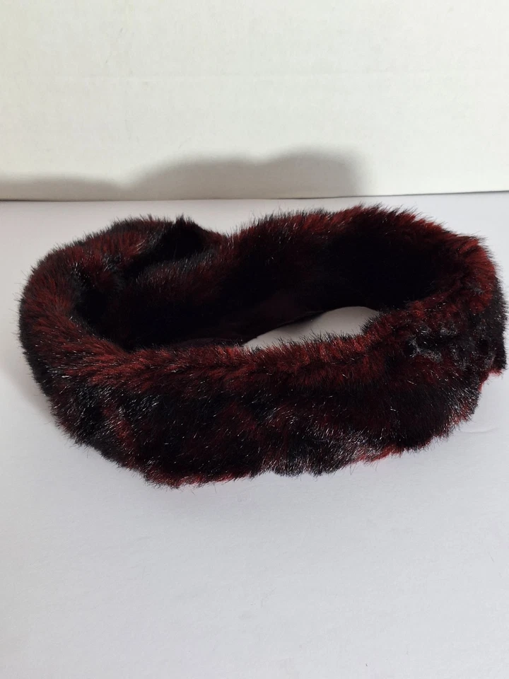 De colección Años 80 Imitación Piel Cuello Envoltura Borgoña y Negro Cierre Botón Mob Esposa Dinero Antiguo Foto 4 de 4