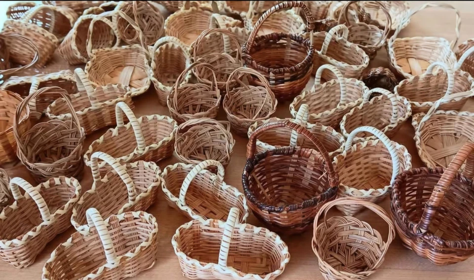 60 件装复古微型手工编织篮子带手柄小于 4 — 第 3/4 张图片