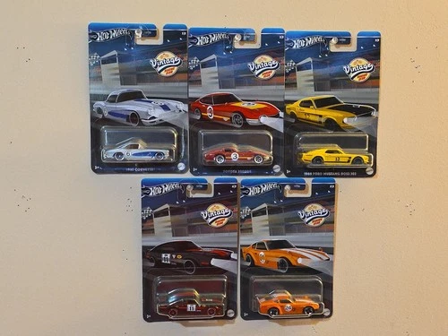Hot Wheels Vintage Racing Club set W/ Chase Mustang