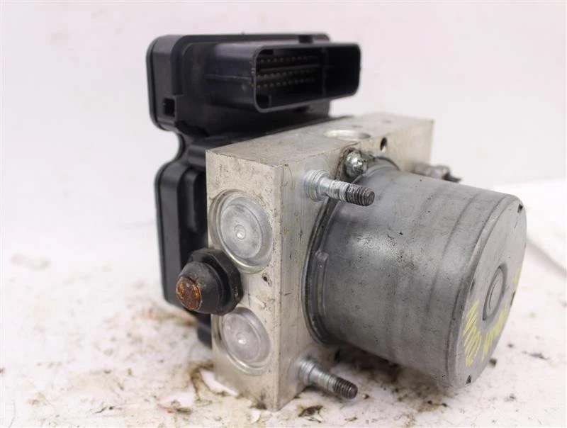 BOMBA DE FRENO ANTIBLOQUEO ABS TOWN & COUNTRY CARAVANA RAM VAN 14-16 68183803AC 916486 Foto 2 de 4