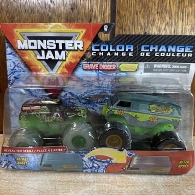 Monster Jam 2020 Reveal the Steel Color Change Grave Digger vs Mystery Machine
