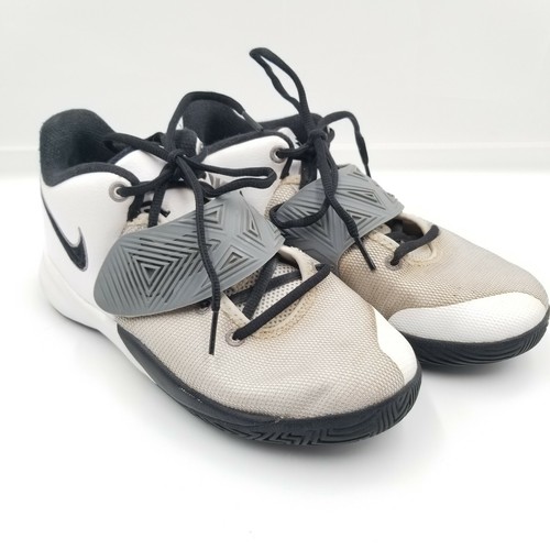 kyrie flytrap 3 cool grey