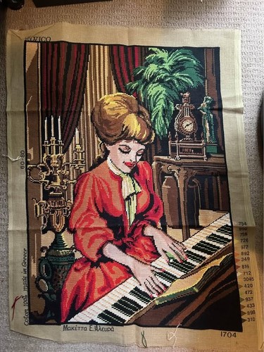Completed tapestry needlepoint lady on piano vintage measures 49 cm x 69 cm MP - 第 1/3 張圖片