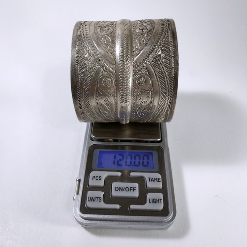 Silver Authentic Tunisian Bracelet / Berber Wide Cuff. 120 gr | 4.23 oz - Picture 10 of 10