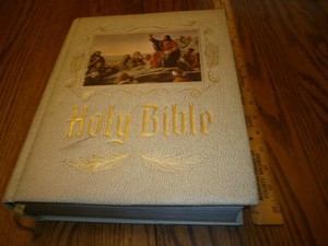1960 DEVOTIONAL ALPHABETICAL INDEXED FAMILY BIBLE RED LETTER EDITION DEVORE SONS