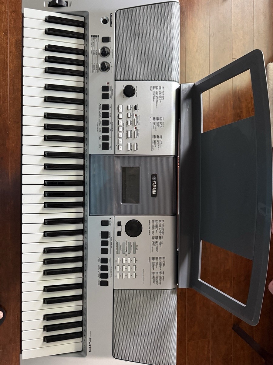 YAMAHA PSR-E413 電子オルガン Yamaha PSR-E413 61-Key Portable Keyboard | Guitar Center