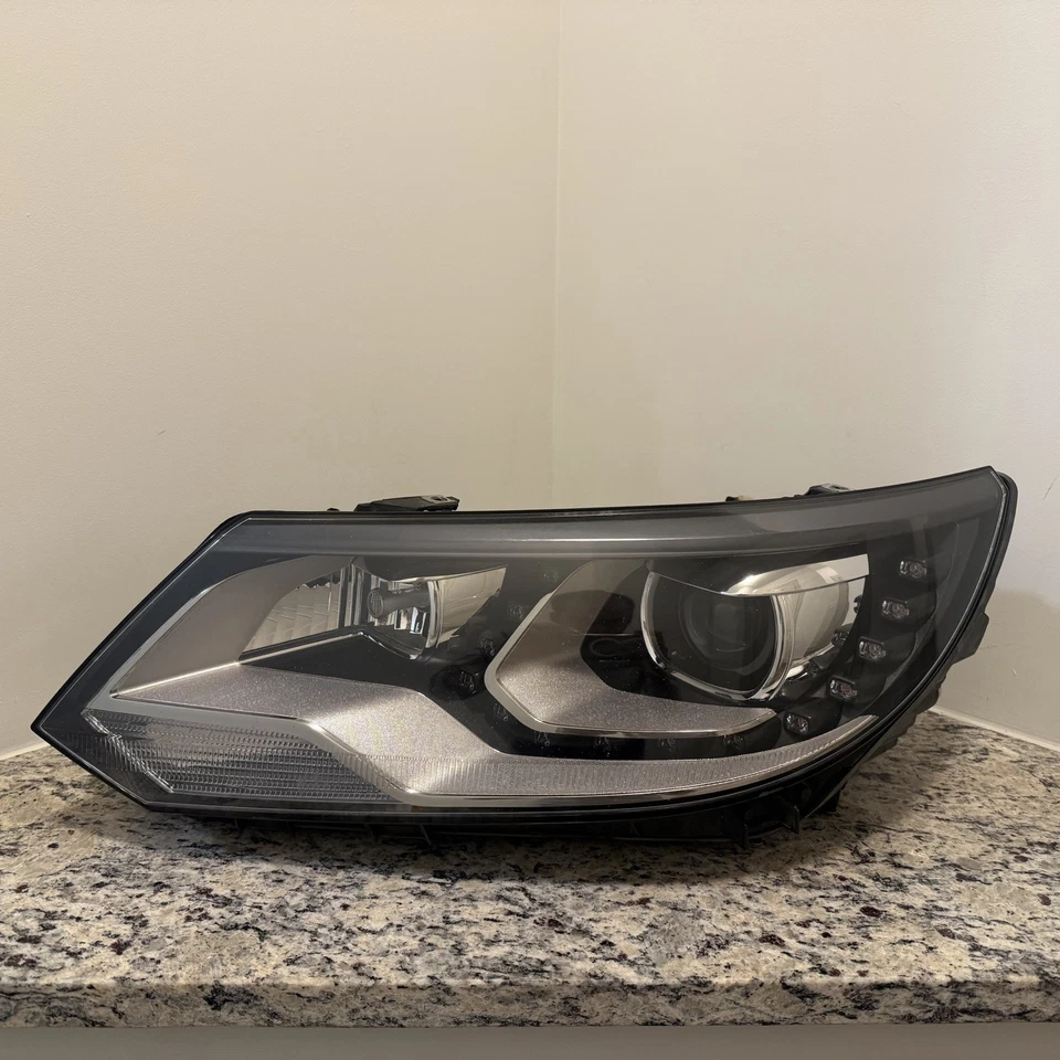 Faro de xenón HID 2012 2013 2014-2017 lado izquierdo del conductor OEM Foto 2 de 4