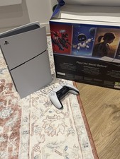 Sony PlayStation 5 (PS5) - 825GB - Disc Edition Console - White - Very Good