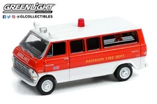 1:64 GreenLight *FIRE & RESCUE 2* 1970 Ford Econoline PATTERSON, NJ FD NIP 