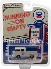 GREENLIGHT 41020 E 1974 VOLKSWAGEN T2 DOUBLE CAB PICKUP with CANOPY CHEVRON 1/64