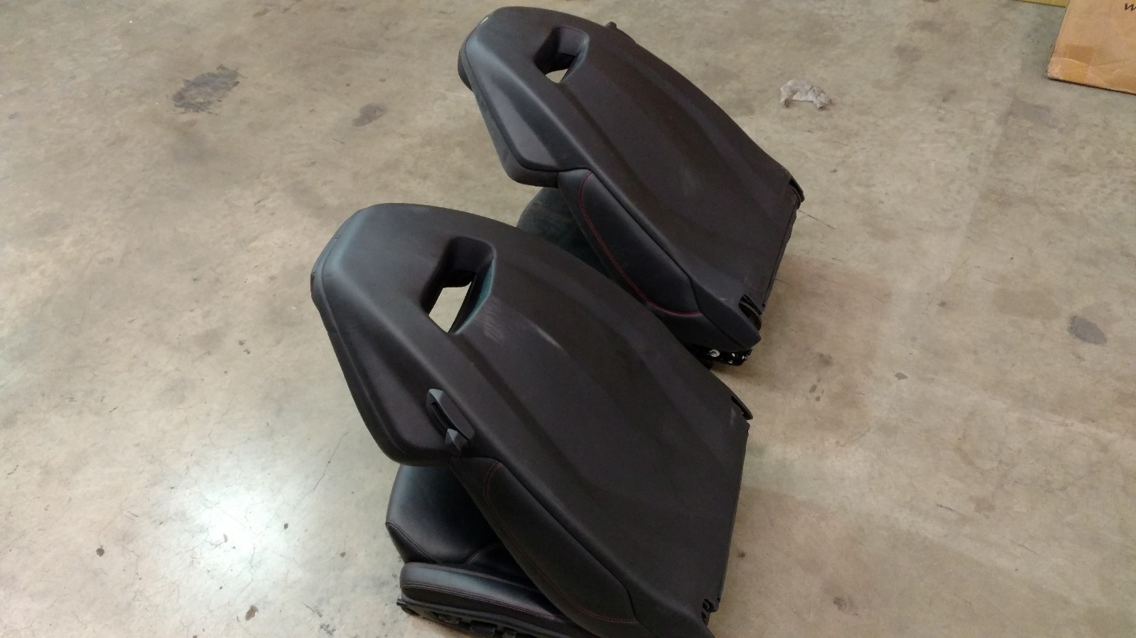 LAMBORGHINI HURACAN PASSENGER DRIVER LEFT AND RIGHT SIDE SEATS OEM 