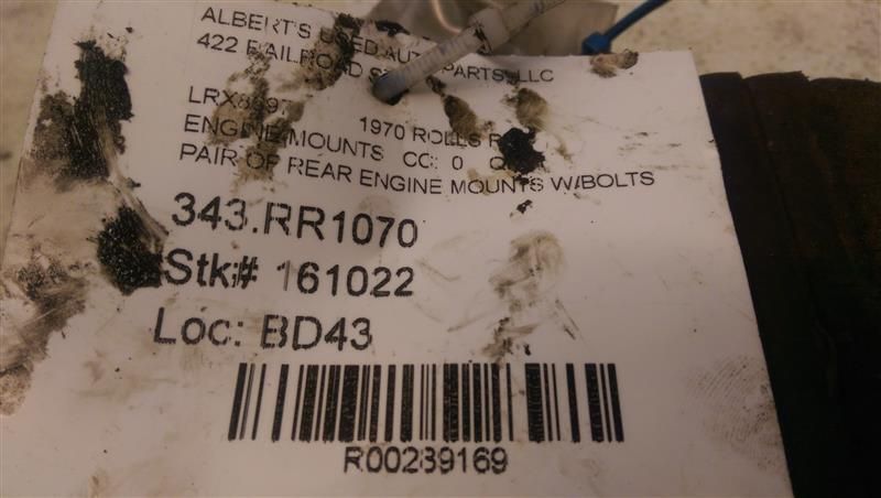 Pair of Rear Engine Mounts with Bolts for 1970 Rolls Royce