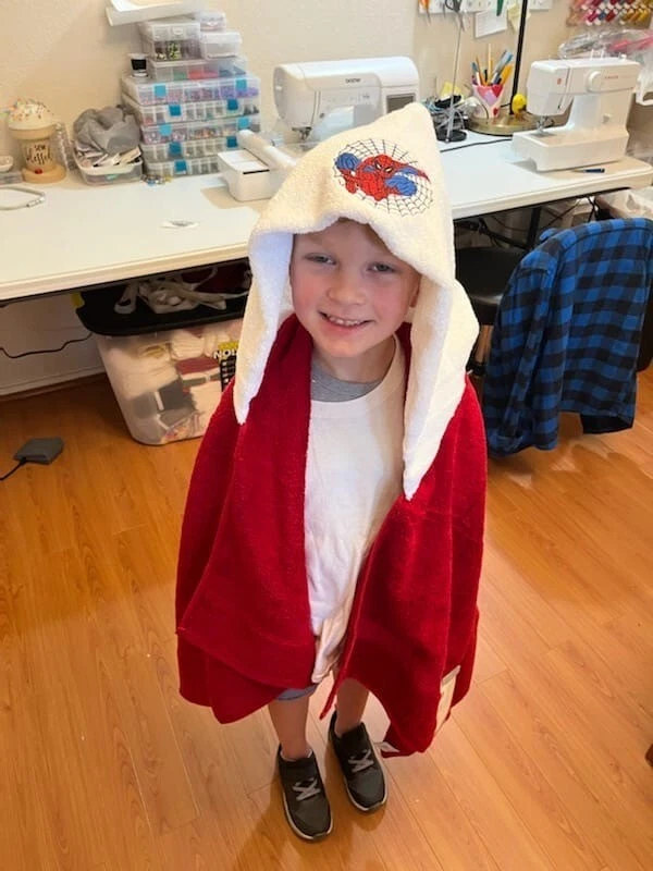 Toalla de baño con capucha para bebés y niños Foto 3 de 4