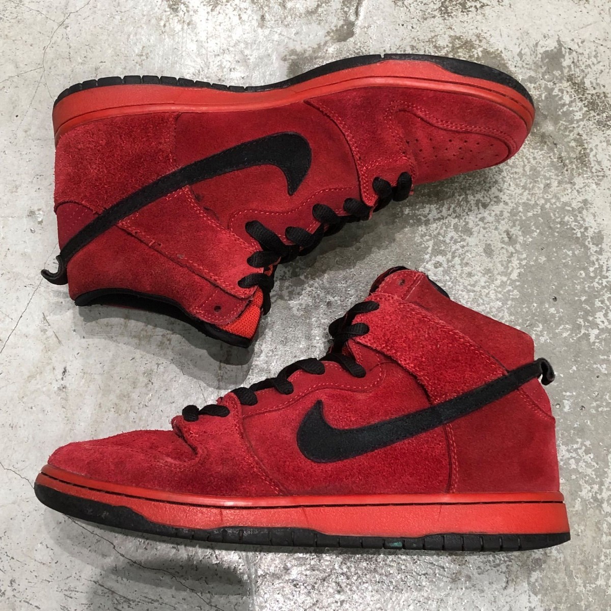 NIKE SB Dunk High cut sneakers RED Devil 305050-600 US 9 NIKE SB Dunk High cut sneakers RED Devil 305050-600 US 9