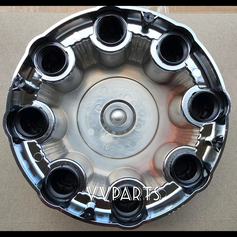 雪佛兰黑色银色 AVALANCHE SIERRA 8 LUG 1500 2500 铬制轮毂中心盖 — 第 2/3 张图片