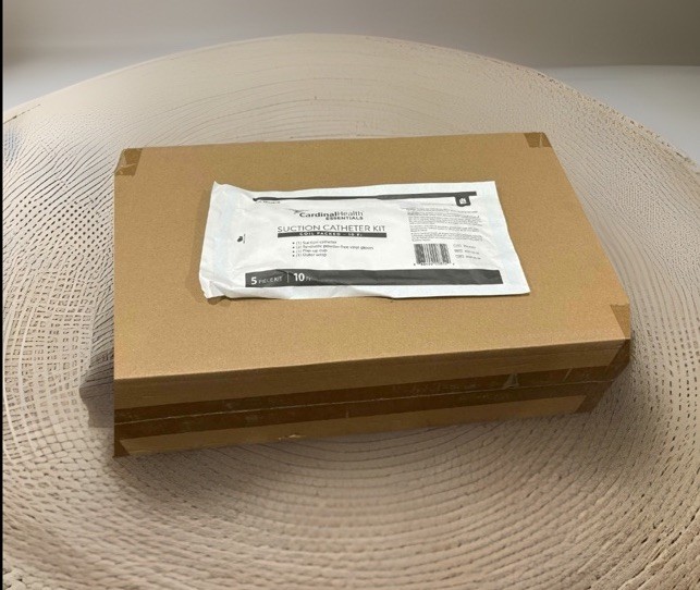 Cardinal Health Essentials Suction Catheters 5 Pc Kit-10 Fr - New Box of 50 Pcs