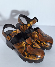 NEW Tory Burch Lug Sole Platform Leather Clogs Snakeskin Print Sz 7M Festival