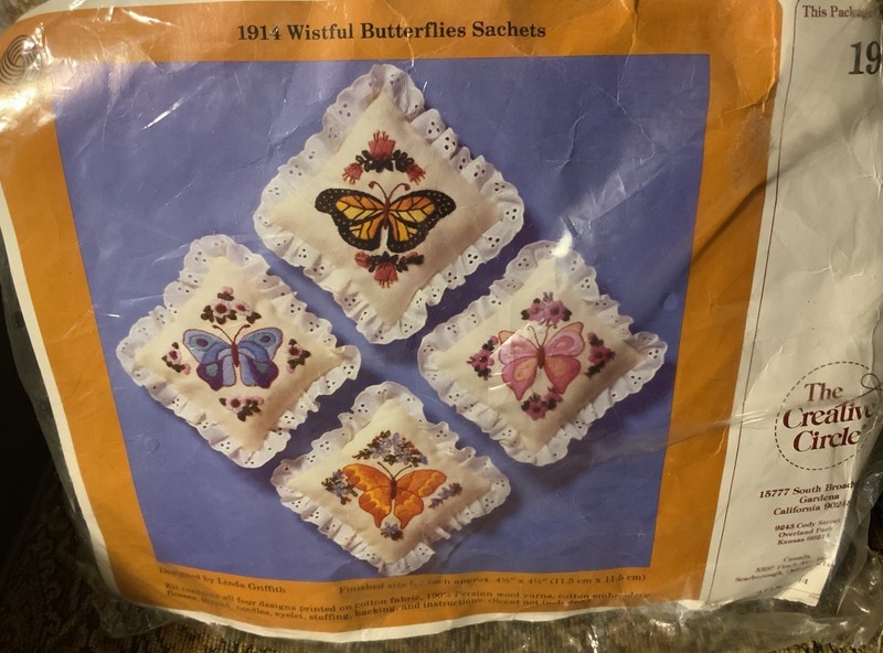 Creative Circle 1914 Wistful Butterflies Sachets