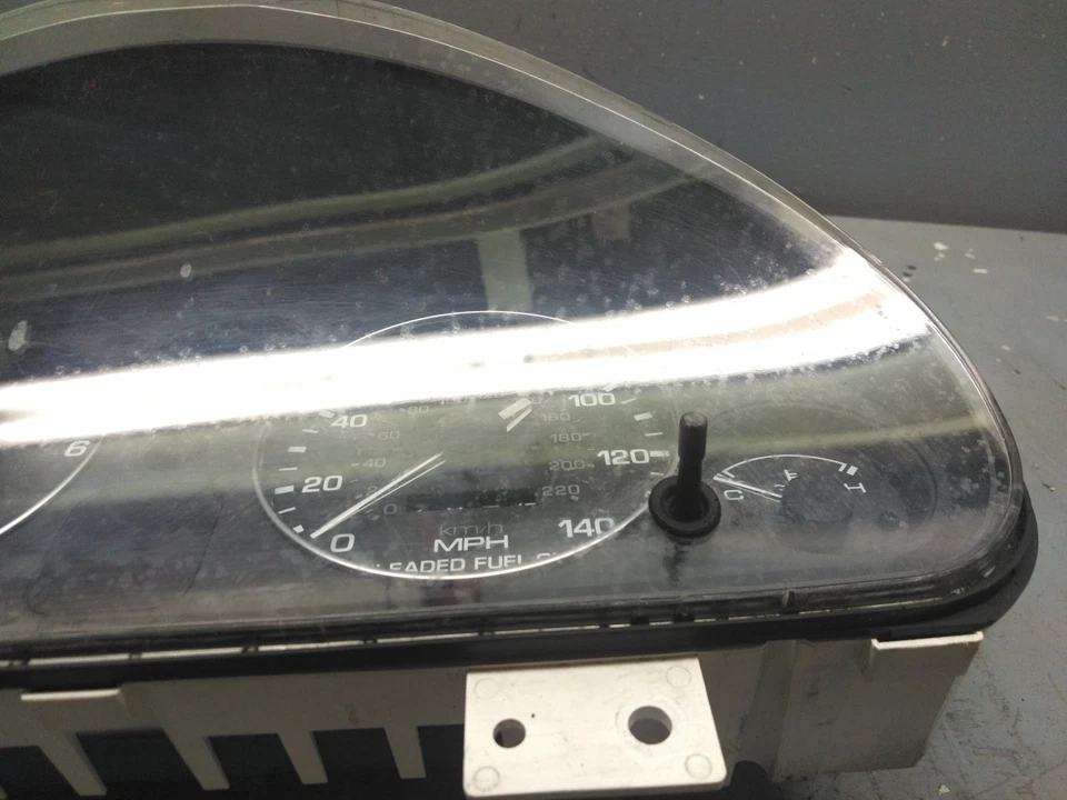 90-97 Mazda MX-5 Miata OEM Cuadro de instrumentos Cuadro Velocímetro Foto 3 de 4