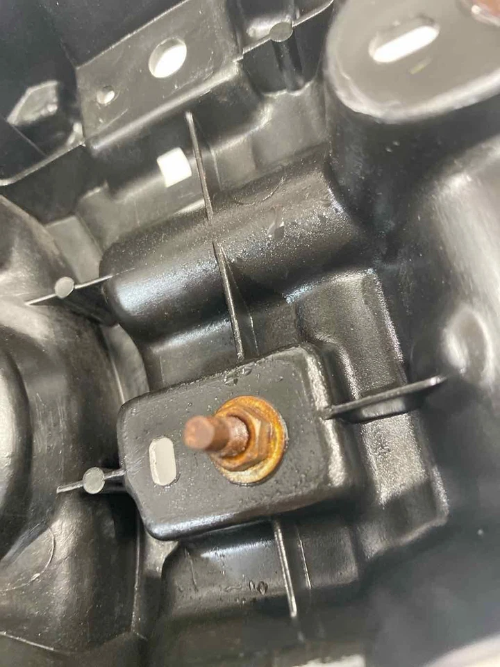 Conjunto de faros derechos usados se adapta a: Toyota Fj Cruiser 2008 grado B derecho Foto 3 de 4