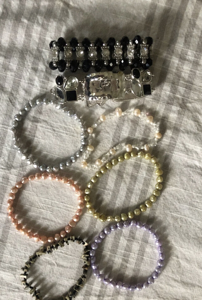 Bracelets LOT, 8 Bracelets, Assortment View 4