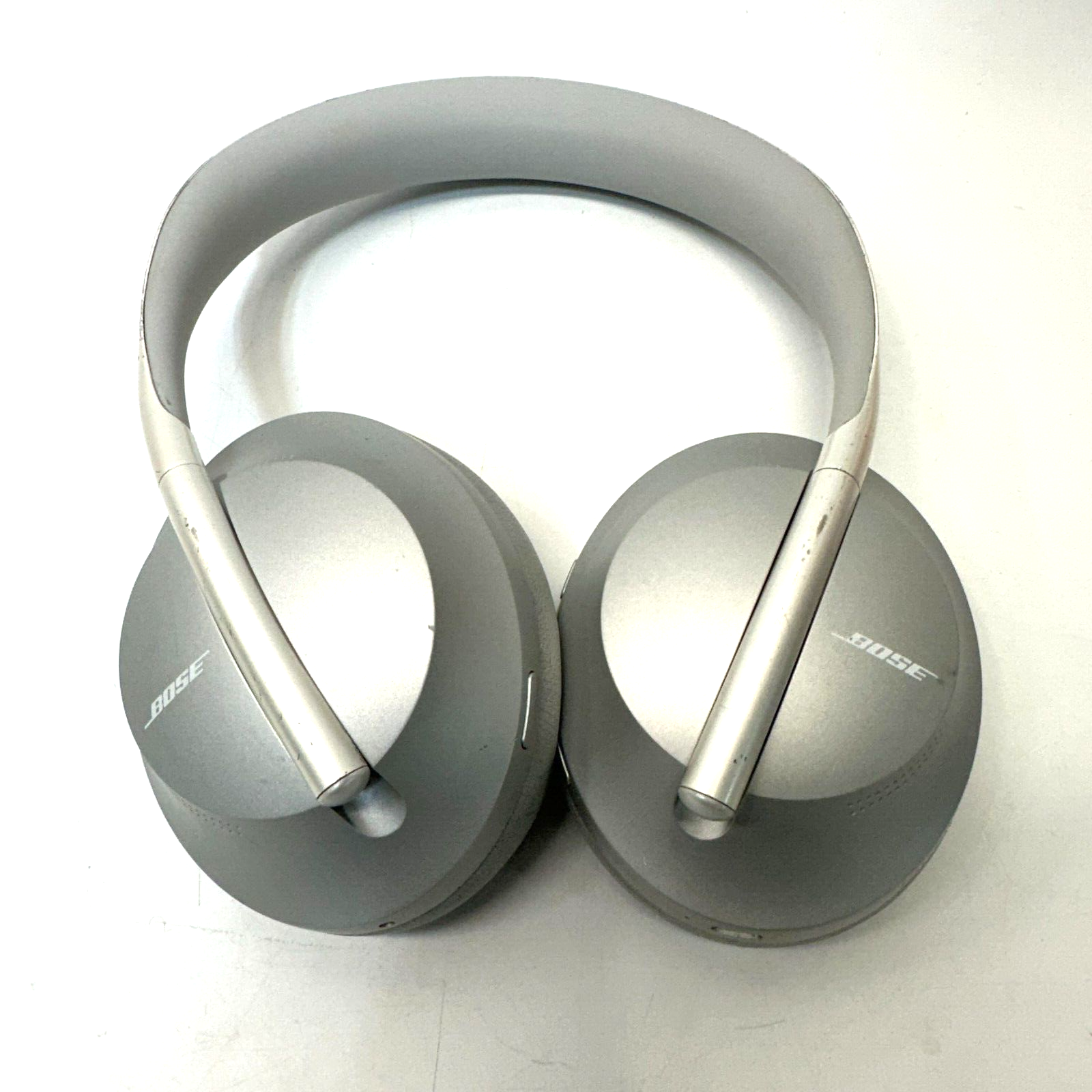 BOSE NC700 NOISE CANCELING OVER THE EAR WIRELESS HEADPHONES- LUXE SILVER-image