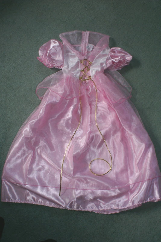 Superbe robe PRINCESSE ROSE - 7/8 ans - neuve - Photo 1/1