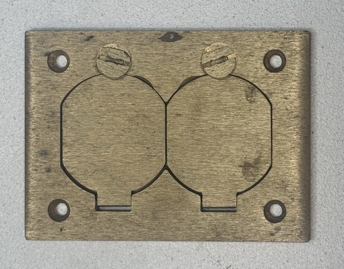 Hubbell Floor Outlet Cover