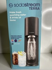 Sodastream - Terra Soda Streaming Machine Used VERY NICE W/ Bottle & CO2