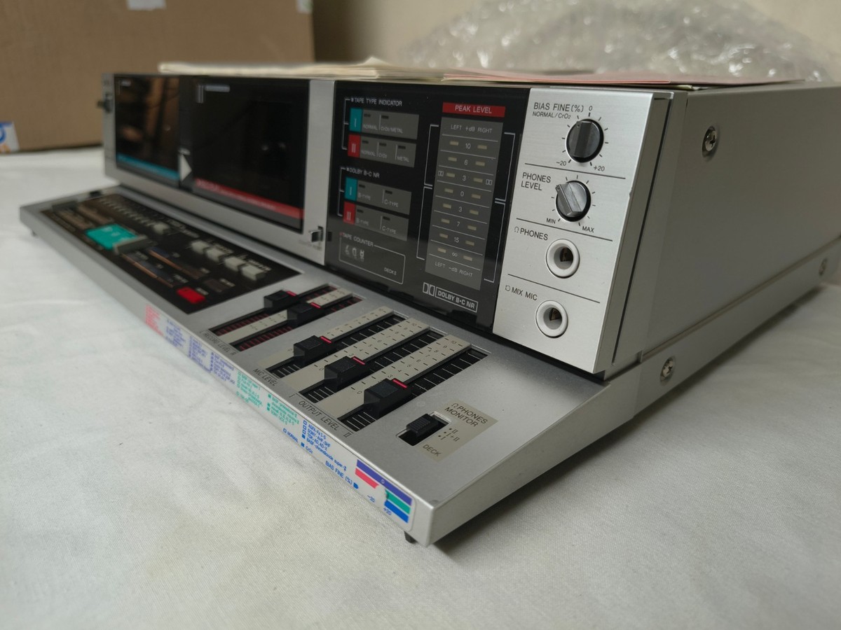 AIWA WX-220, Double Cassette Deck Dual Tape Player, 4 track