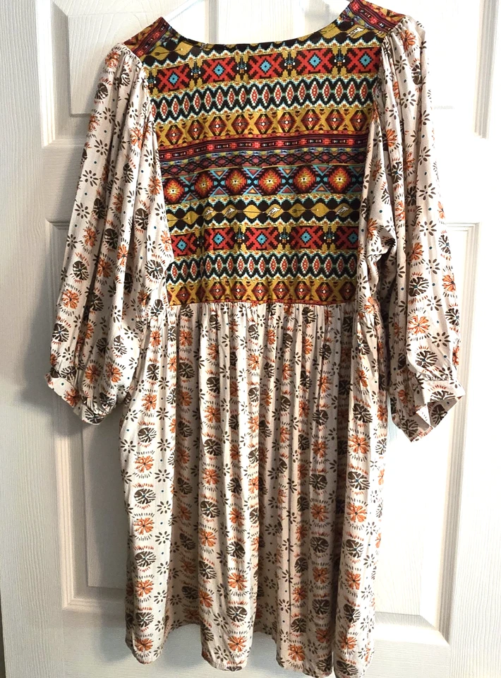 Vestido Umgee Mujer Talla M Boho Plisado Falda Campesina Floral/Azteca Foto 2 de 4