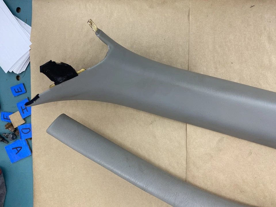 Lexus ES300 1997-2001 izquierda y derecha moldura de pilar gris OEM #2334E Foto 4 de 4