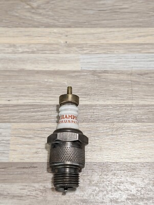 1 Vintage CHAMPION ''8'' Brass-Hat Spark Plugs 1'' Hex 18mm Thread