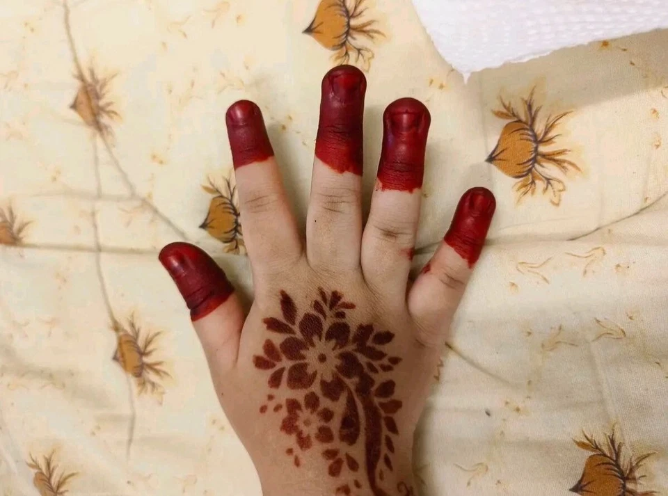 100 gx 2 cono Lukis fácil sumergir henna gruesa roja larga barata halal Malasia 3-8 días Foto 4 de 4