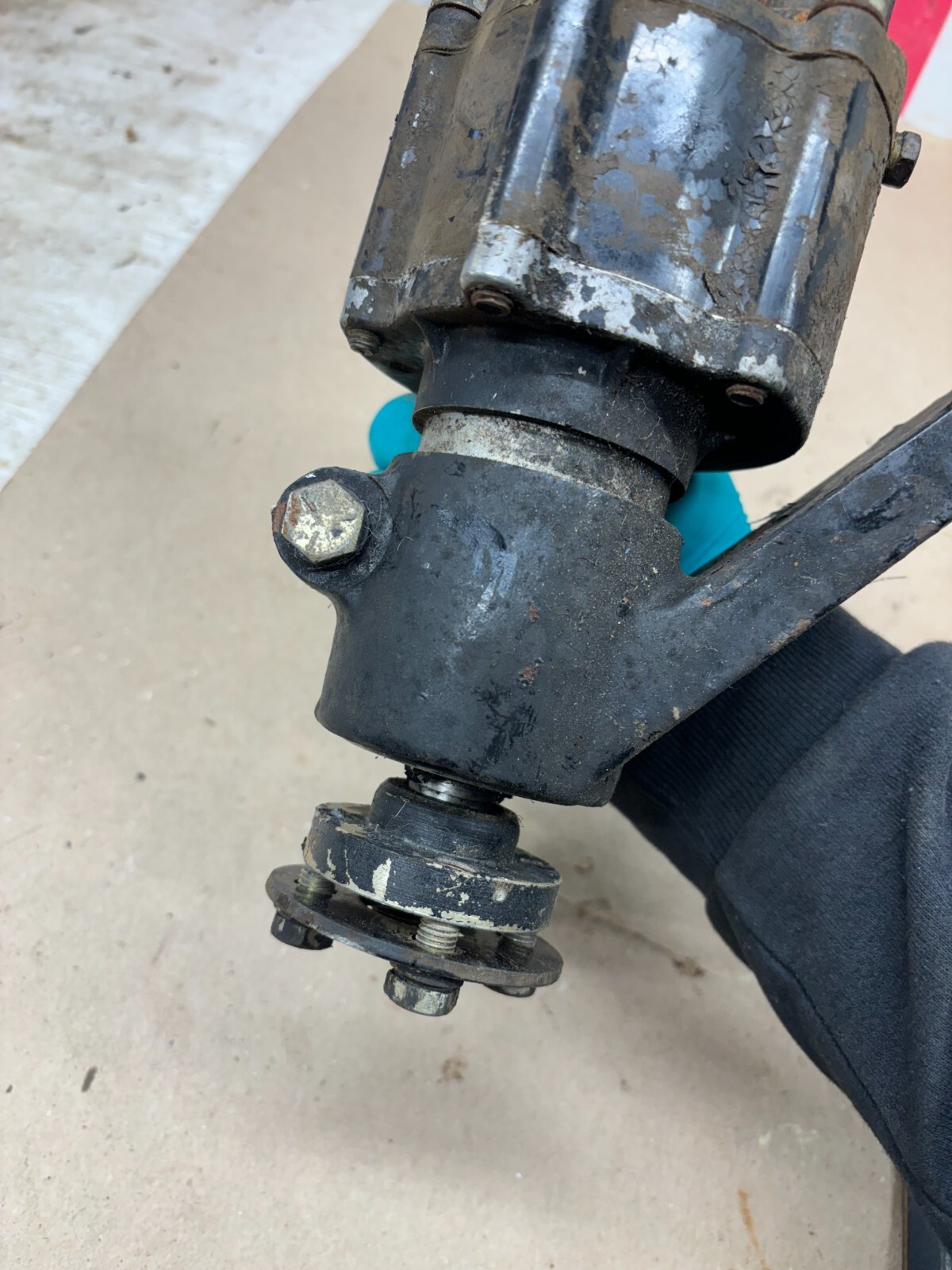 OEM MerCruiser Raw Water Pump Housing Assembly 4671497 With Pulley for