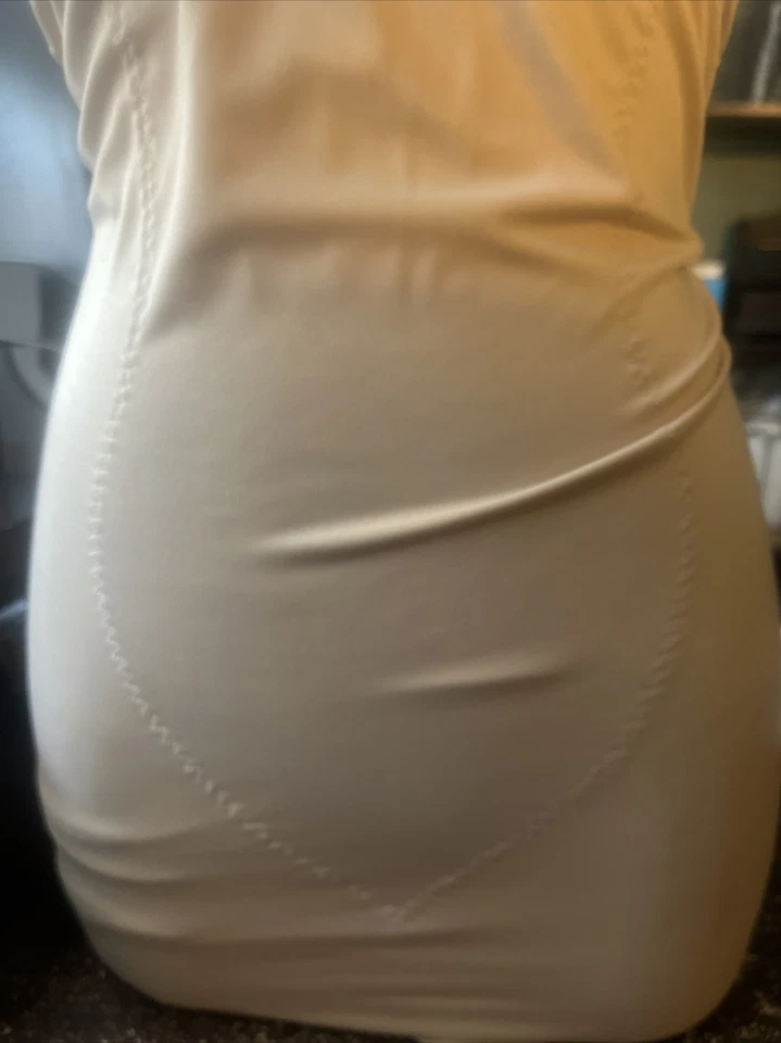 DR. REY'S SHAPEWEAR NUDE LISO CONVERTIBLE BODY VESTIDO SUJETADOR / SLIP 36C Foto 3 de 4