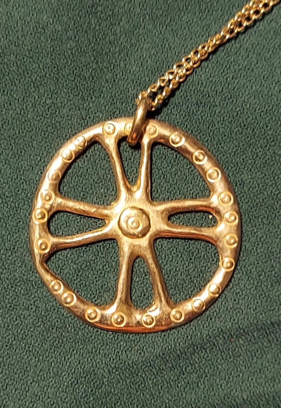 Discover the Timeless Elegance of Louvre Inspired Necklaces for 2025