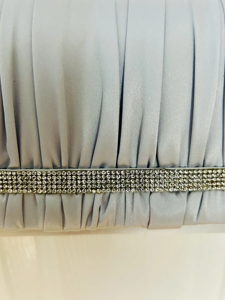 Bolso de Mano Nina Clásico Plateado Satinado con Cadena de Cuerda 22 Acento Cristal - ¡NUEVO CON ETIQUETAS! Foto 4 de 4