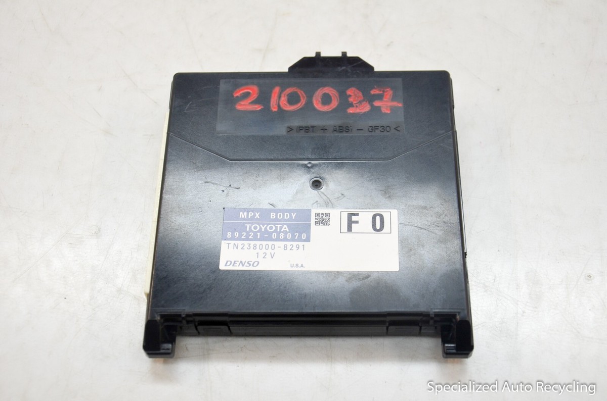 2013 Toyota Sienna Multiplex Network Body Control Module OEM