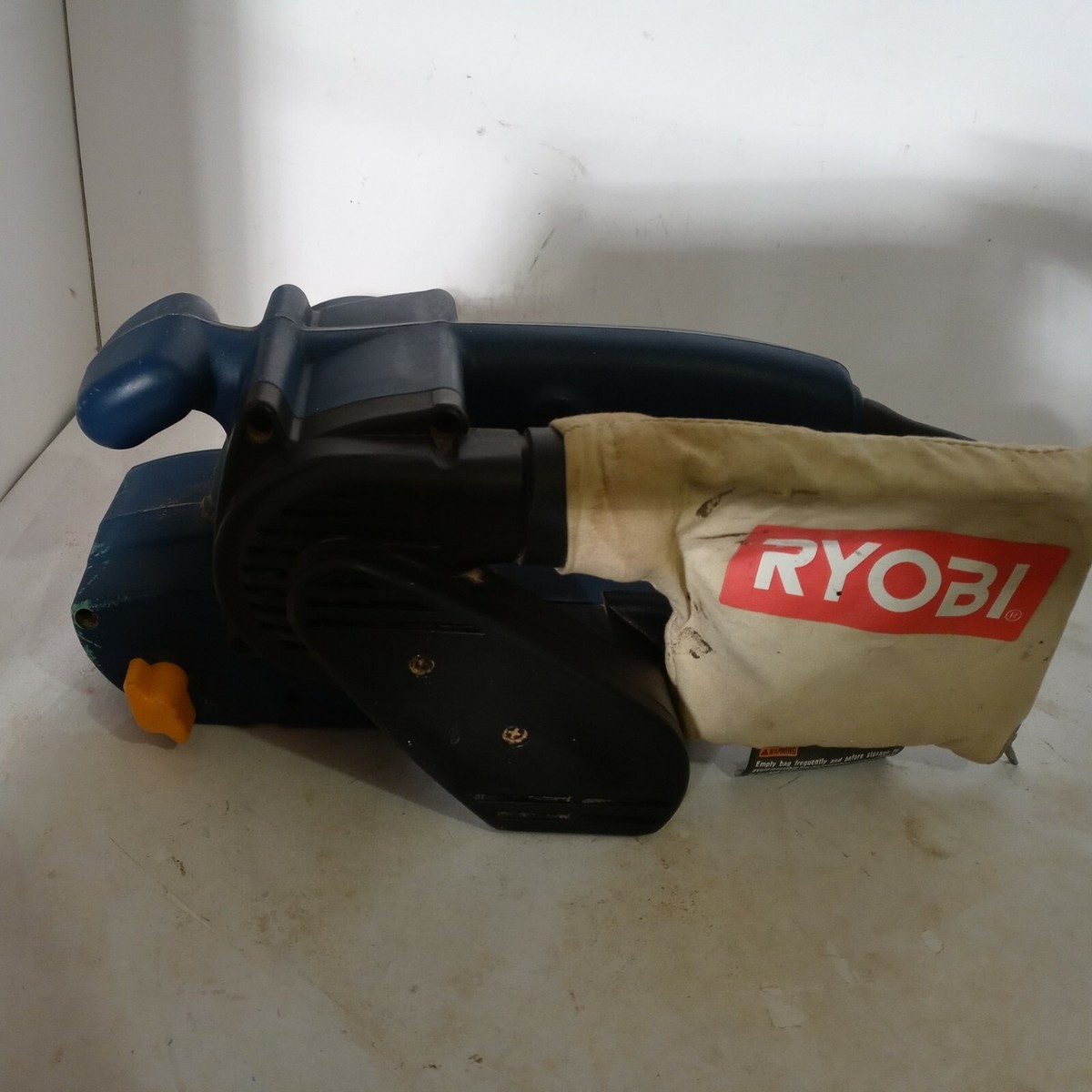 RYOBI BE 318-2 Belt Sander Tested works with bag